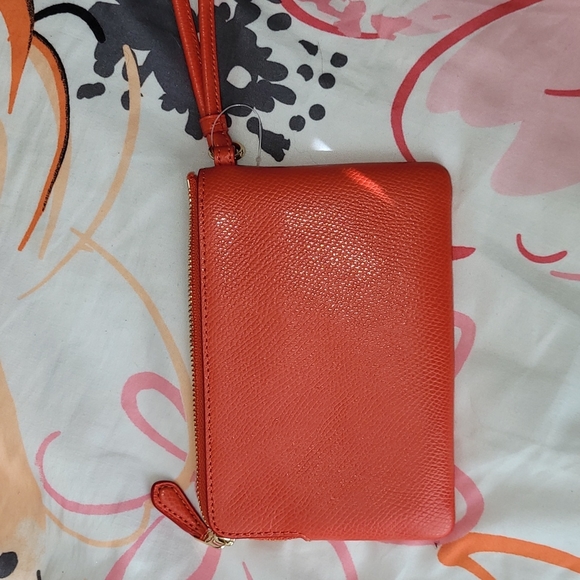Coach Burnt Orange Wristlet NWOT - Picture 3 of 6